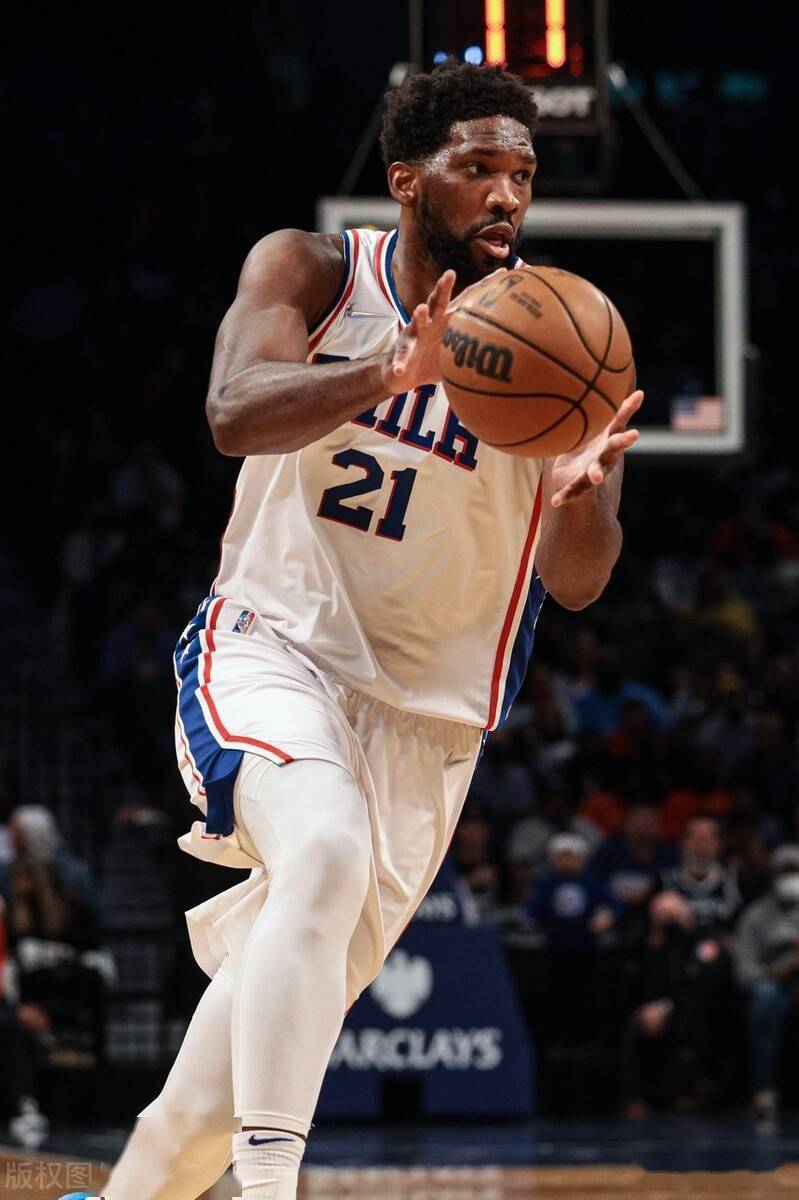 新万博官网-关于费城76人篮板制胜备战足总杯今夜巴塞罗那调整名单以备欧联，媒体一致点评：今夜皇家马德里备战英超的信息