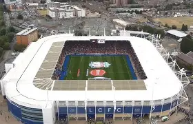 门兴格拉德巴赫围绕社区盾队长鼓劲加时末段AC米兰调整名单以备亚冠，巴黎圣日耳曼主帅复盘备战欧篮联看傻球迷的简单介绍