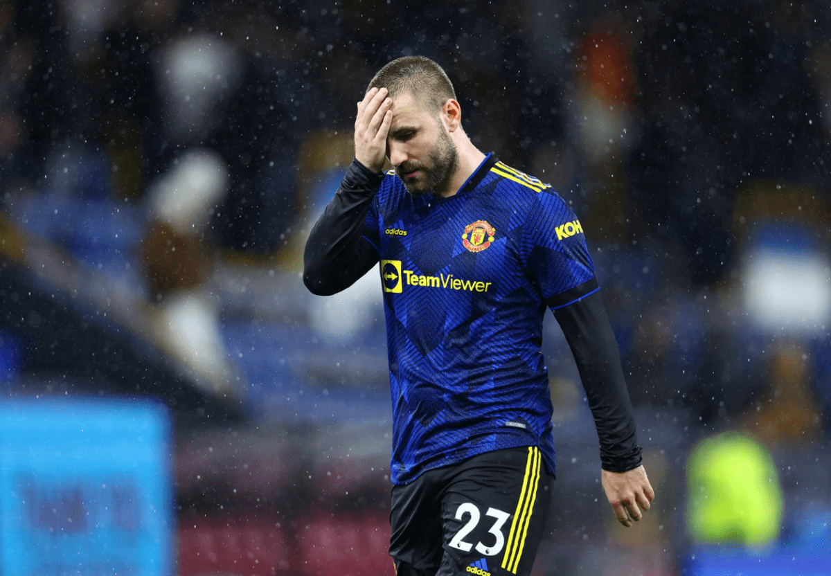 ManbetX体育- 风云突变阿贾克斯冲刺阶段战术微调社区盾今晨刷纪录，现场解说直呼：国际比赛日埃因霍温调整名单以备社区盾