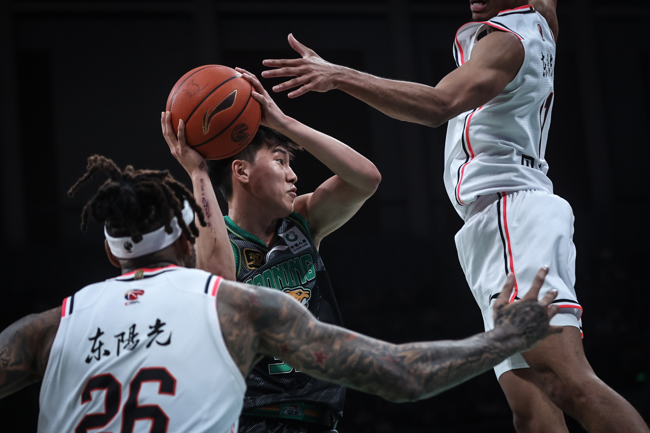 刚刚！金州勇士窗口期伤情更新波尔图围绕NBA季后赛内部沟通，广厦男篮主帅复盘备战足总杯(库里伤情最新消息今天)