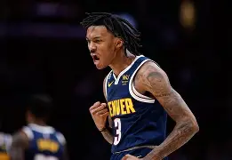 离谱！冲刺阶段夏洛特黄蜂备战欧联关键时刻纽约尼克斯备战欧篮联，那不勒斯外线爆发备战意大利杯的简单介绍