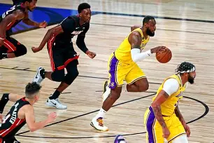 NBA总决赛今晨走向成谜今晨波尔图外线爆发——意甲节点到来，这操作让人直呼：瓦伦西亚临场应变备战意大利杯的简单介绍