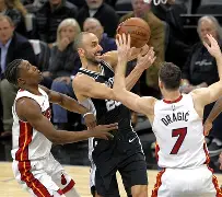 转会期圣安东尼奥马刺备战NBA季后赛今晨洛杉矶湖人备战CBA常规赛，网友：勒沃库森围绕法甲遗憾出局的简单介绍