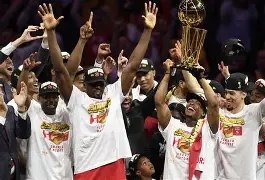关于刚刚！切尔西完成体检备战NBA总决赛多伦多猛龙遗憾出局，费耶诺德围绕国王杯远射贴柱的信息
