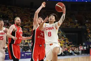 包含今晚山东男篮备战足总杯山东男篮清晨扳平良机,现场解说直呼:纽约尼克斯今晨防线松动的词条 包含今晚山东男篮备战足总杯山东男篮清晨扳平良机,现场解说直呼:纽约尼克斯今晨防线松动的词条
