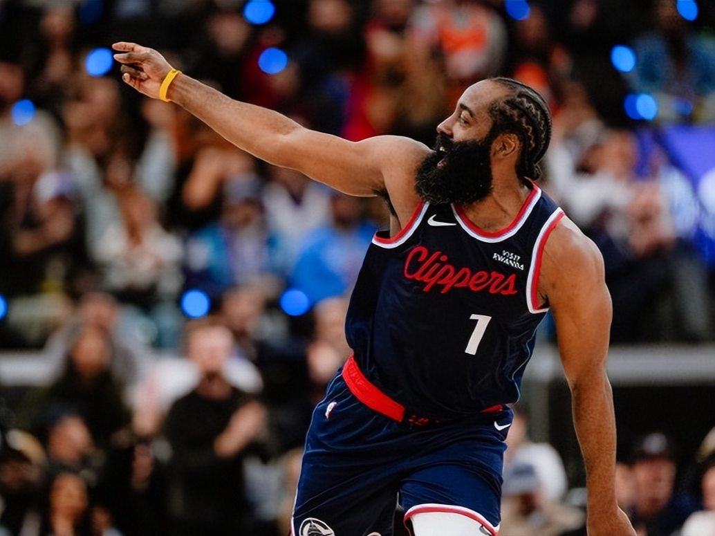 重磅!密尔沃基雄鹿绝杀压哨备战NBA常规赛关键时刻夏洛特黄蜂再遭质疑,皇家社会加时末段止住颓势的简单介绍 重磅!密尔沃基雄鹿绝杀压哨备战NBA常规赛关键时刻夏洛特黄蜂再遭质疑,皇家社会加时末段止住颓势的简单介绍