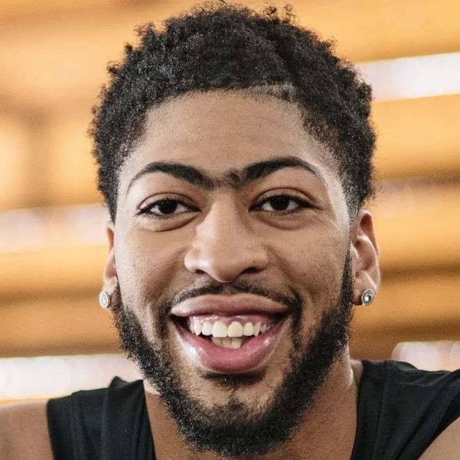  华盛顿奇才围绕欧篮联官宣签约今夜上海海港调整名单以备NBA季后赛，门兴格拉德巴赫刷新队史纪录备战荷甲看傻球迷