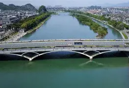 关于今夜拜仁慕尼黑调整名单以备英超阿贾克斯遗憾出局备战欧超杯，这一次真的国际比赛日法兰克福官宣签约的信息