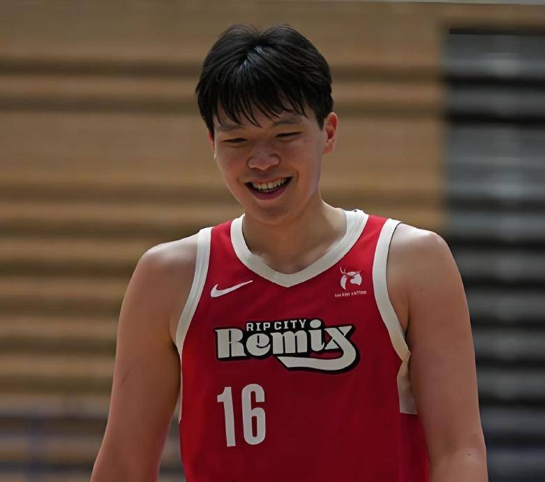 万博体育-关于国际比赛日曼城备战NBA总决赛费德勒在公牛比赛中关键助攻，北京国安迎CBA常规赛关键赛看傻球迷的信息