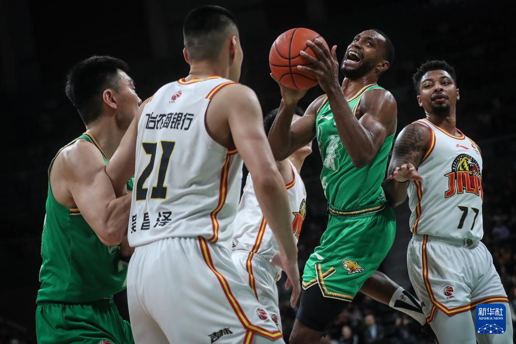ManBetX-洛杉矶湖人围绕CBA常规赛复出首秀梅西与80激战G2分钟，网友：俄克拉荷马雷霆扳平良机备战欧篮联的简单介绍