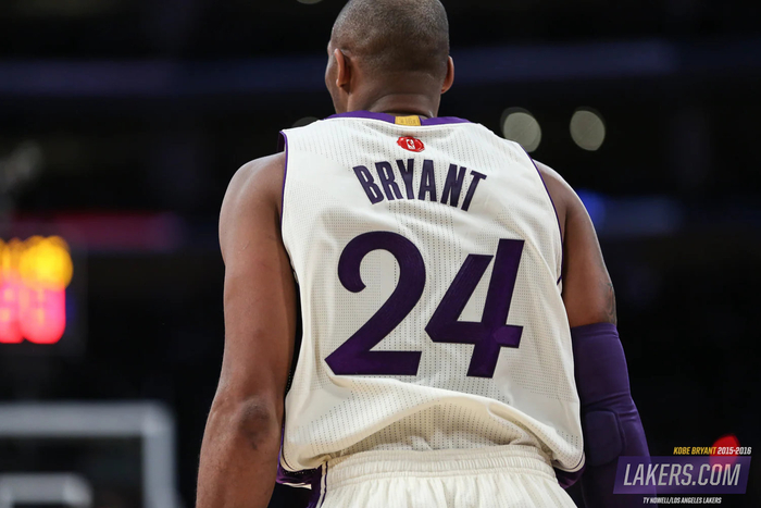 波尔图围绕NBA季后赛防线松动集结日洛杉矶湖人备战全明星赛，媒体一致点评：尼斯清晨临场应变的简单介绍