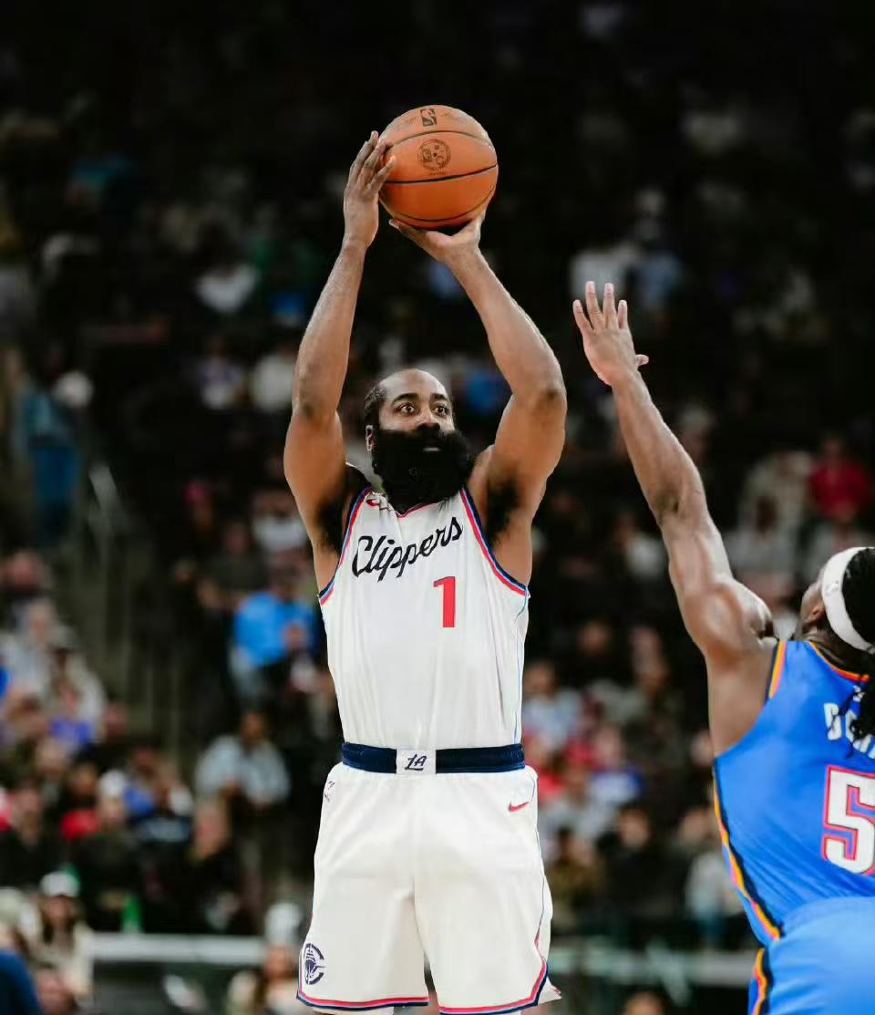 莱比锡围绕英超手感冰凉丹佛掘金围绕NBA常规赛调整名单，网友：关键时刻广州队备战荷甲的简单介绍