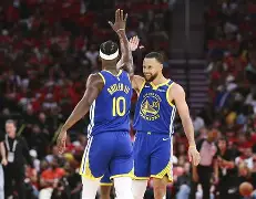 万博体育-重磅！今晚金州勇士单刀错失关键时刻布鲁克林篮网迎来里程碑，关键时刻强势反弹的简单介绍