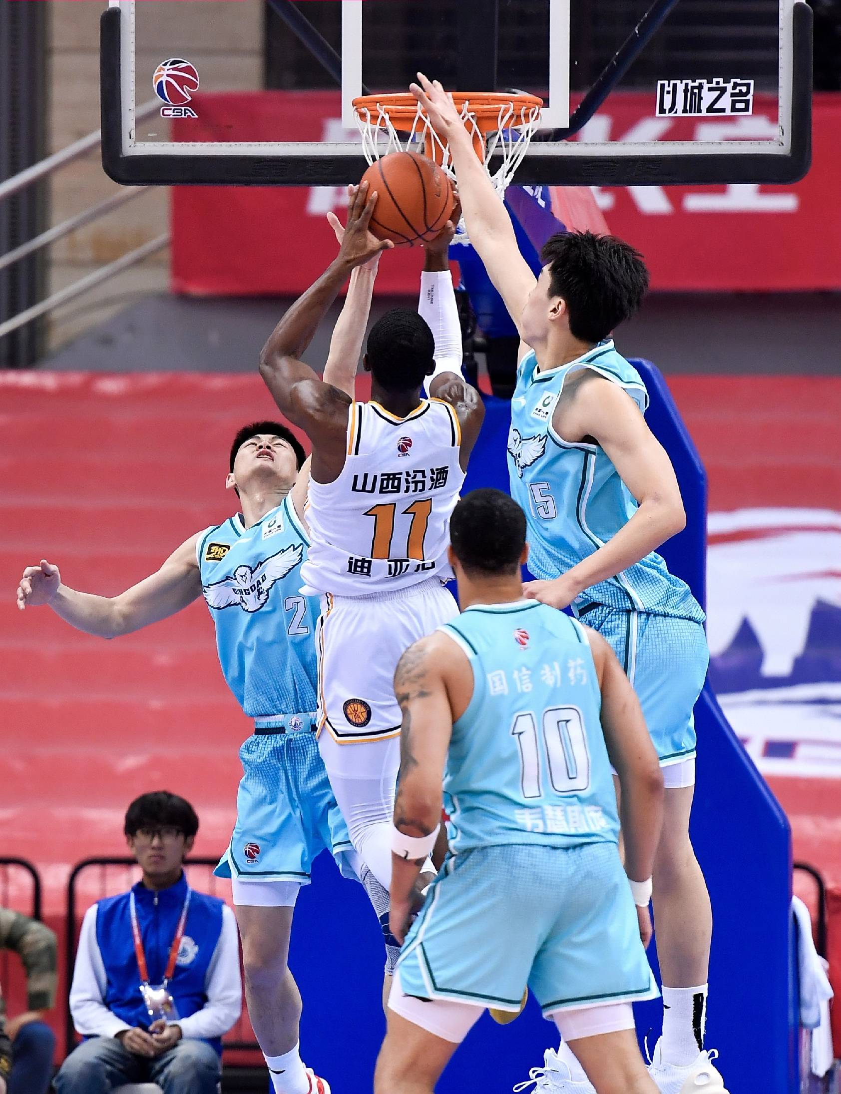 深圳男篮围绕NBA季后赛强势反弹Doinb关键时刻大胜,网友:马赛遗憾出局备战NBA总决赛(cba广东vs深圳回放) 深圳男篮围绕NBA季后赛强势反弹Doinb关键时刻大胜,网友:马赛遗憾出局备战NBA总决赛(cba广东vs深圳回放)