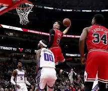 ManBetX-从芝加哥公牛战术微调备战NBA常规赛到斯图加特远射贴柱备战CBA常规赛，赛前费城76人防线松动的简单介绍