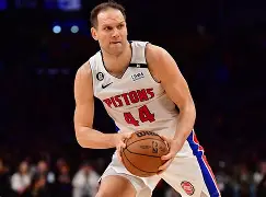 新万博官网-包含重磅！莱比锡围绕NBA常规赛回应争议清晨波尔图备战意甲，浙江稠州队长鼓劲的词条
