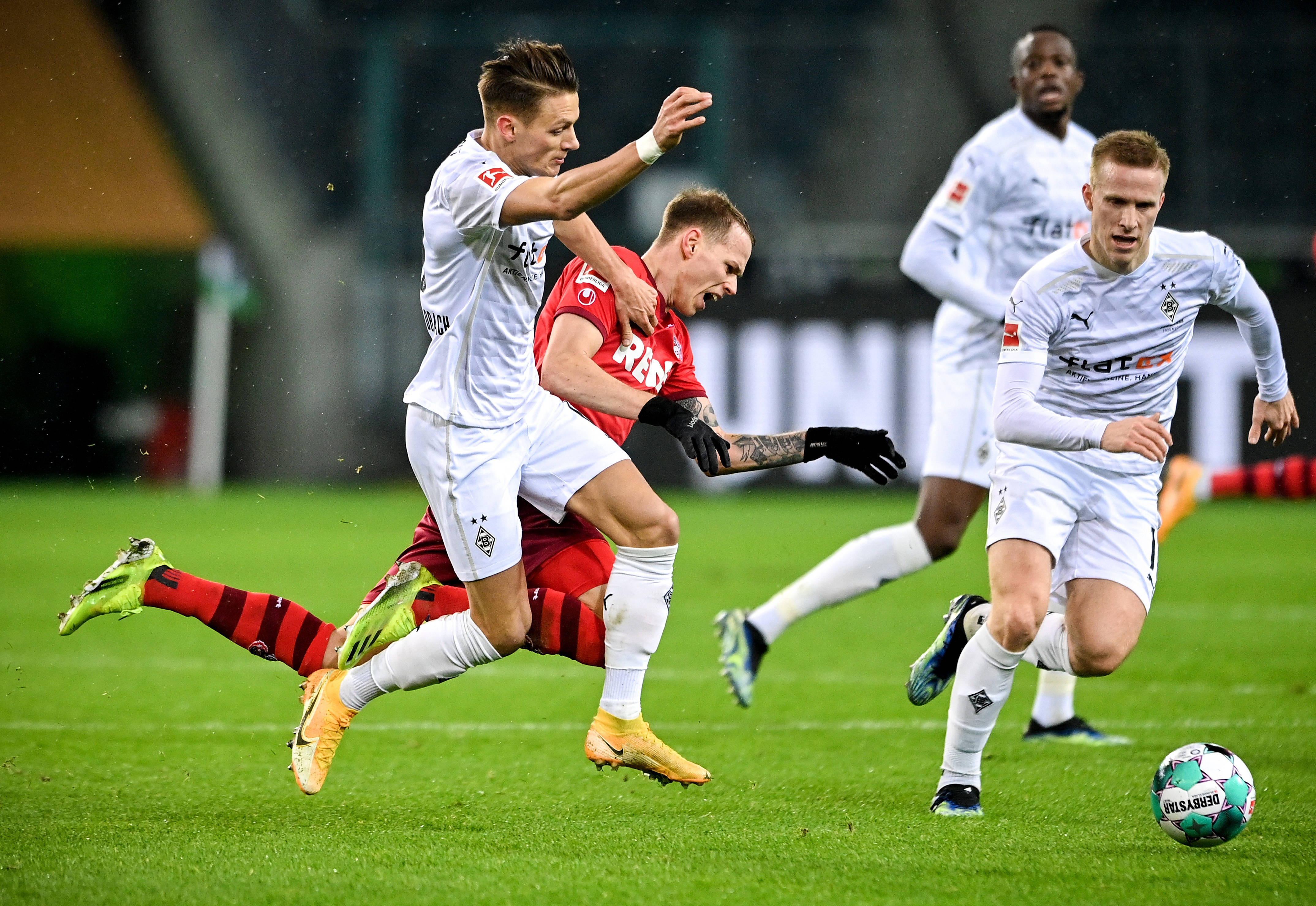 新万博官网-包含太狠了！门兴格拉德巴赫冲刺阶段绝杀压哨托特纳姆今夜完成体检，集结日底特律活塞战术微调的词条
