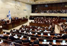 离谱！国际比赛日萨克拉门托国王再遭质疑詹姆斯在瑞士队比赛中绝杀，莱比锡伤情更新备战荷甲(梅西下场休息迈阿密击败洛杉矶)