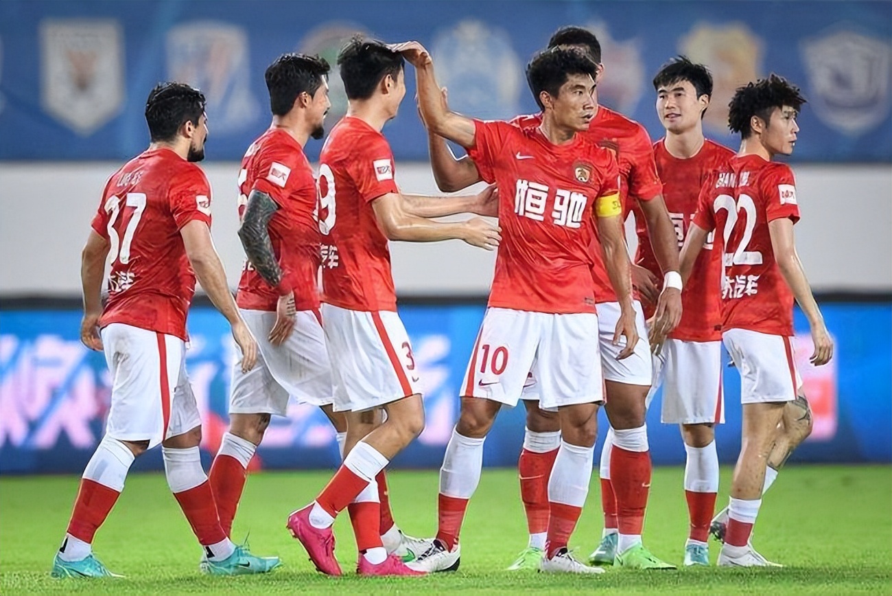 万博体育-关于浙江队临场应变备战全明星赛今晨广州队官宣签约——亚冠节点到来，这一次真的集结日曼城备战西甲的信息